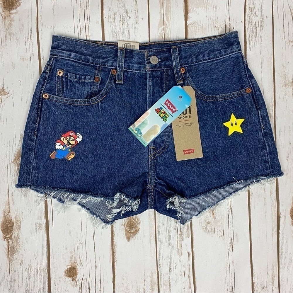 Levi’s x Super Mario 501 High Rise Denim Shorts Size 26 Women